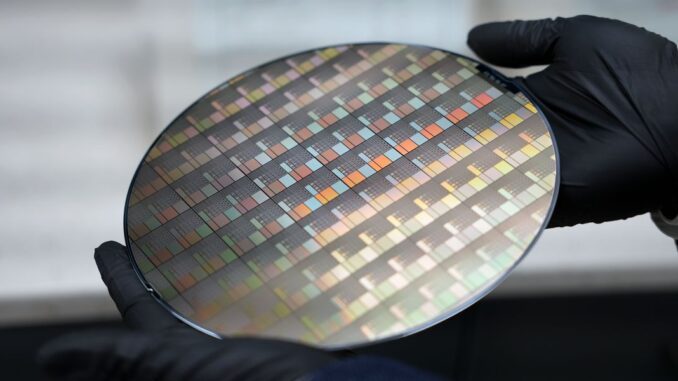 Low-Temp 2D Semiconductors: A Chipmaking Shift Low-Temp 2D Semiconductors: A Chipmaking Shift