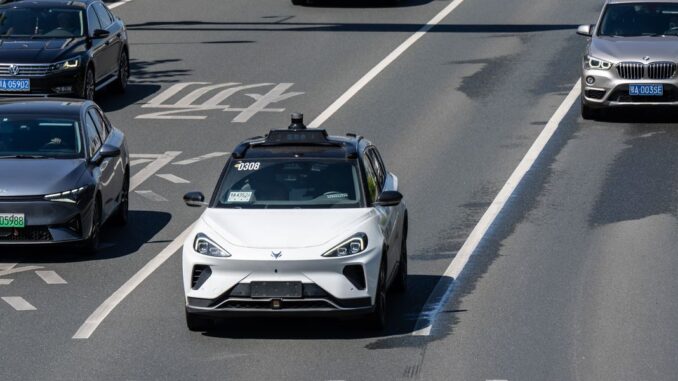 Tesla Robotaxis Face Fierce Competition from China Tesla Robotaxis Face Fierce Competition from China