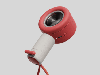 Dex is an AI-powered camera device that helps children learn new languages